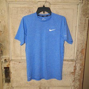 Mens Nike Swim Tee Shirt Size Small (K-4)